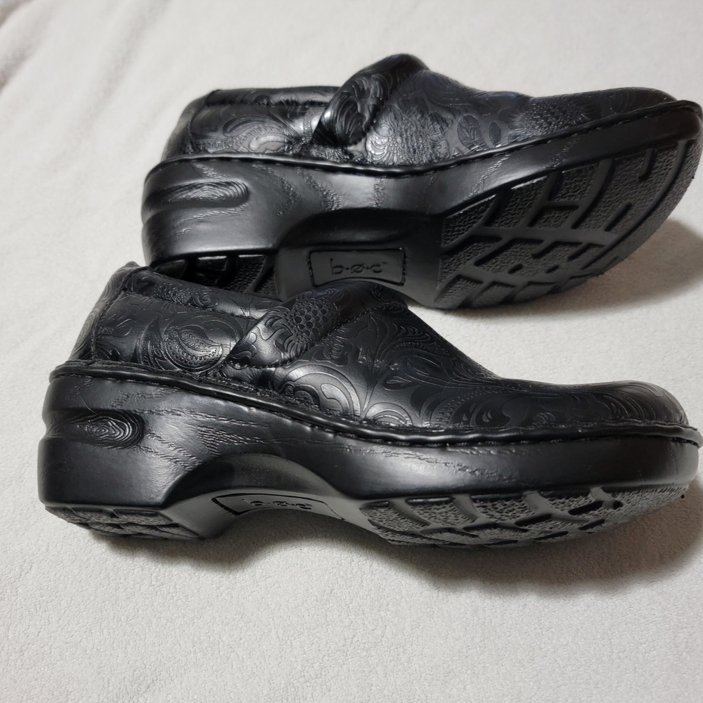 BOC Black Embossed Leather Clogs - Picture 2 of 3